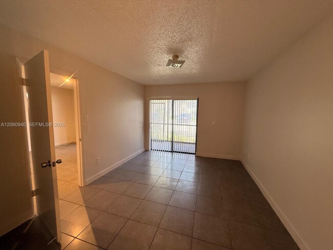 Building Photo - 860 NE 209th Terrace
