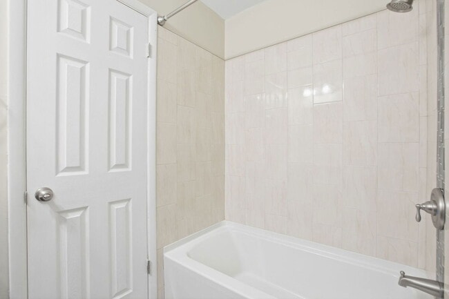 Building Photo - 21580 Columbia St