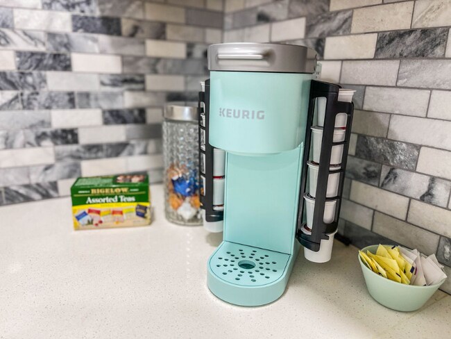 Building Photo - 113 S Birch St