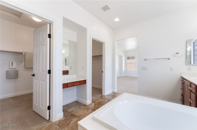 Building Photo - 9592 Staff Ln