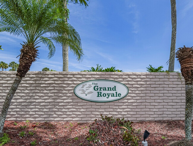 Building Photo - 235 Grand Royale Cir