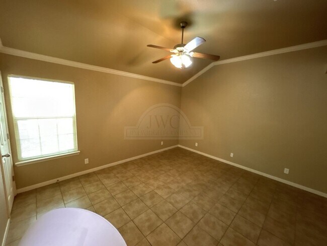 Building Photo - 1305 Powder River Dr