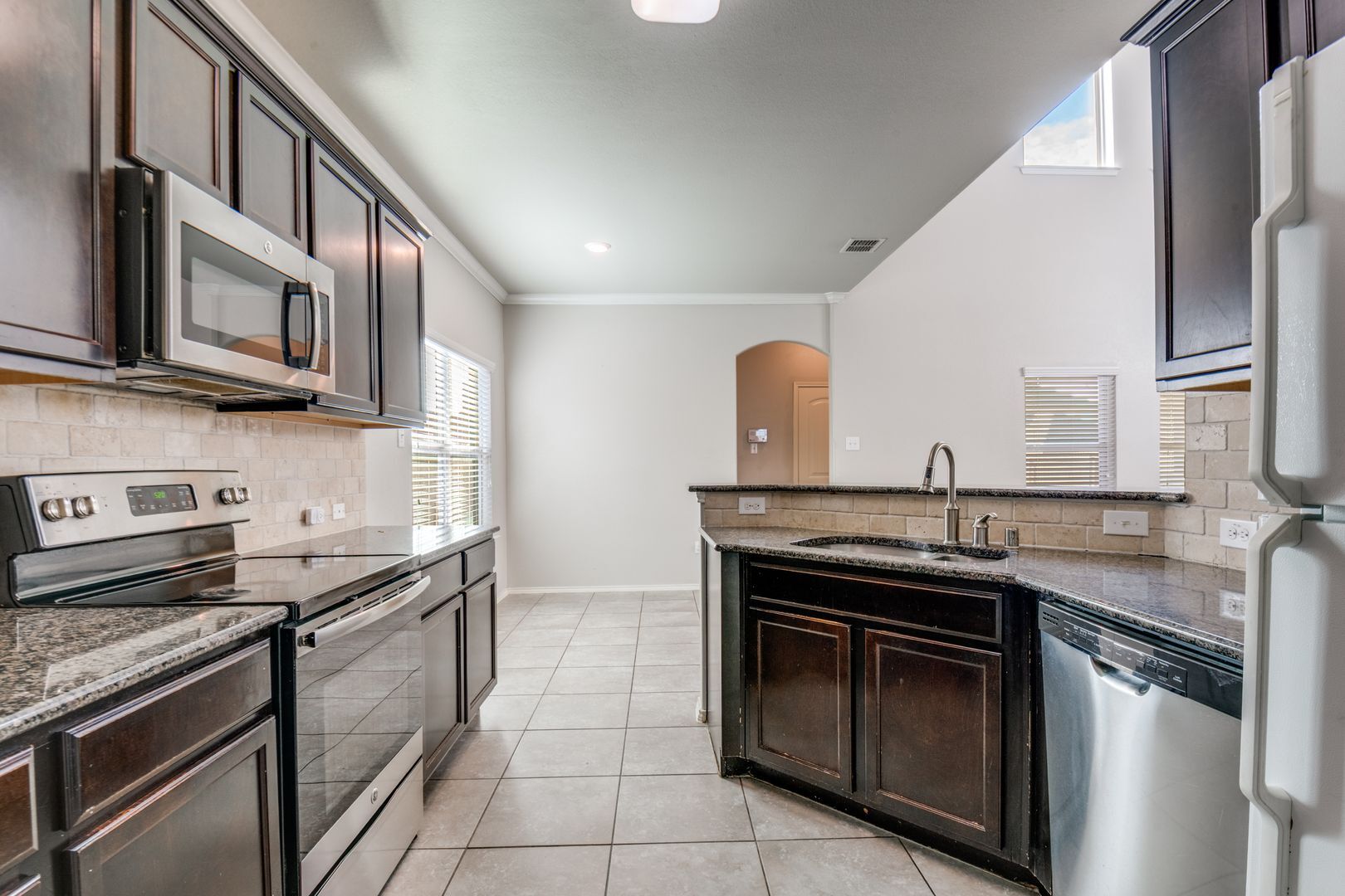 Building Photo - 3013 Fluttermill Dr