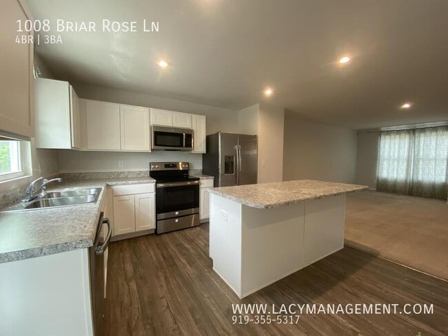 Building Photo - 1008 Briar Rose Ln
