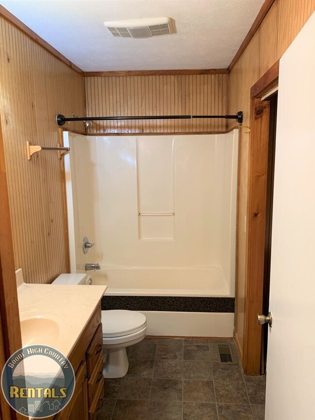 Building Photo - 159 David Sides Rd