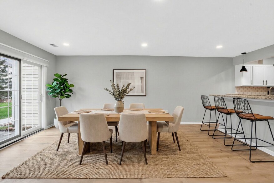 Building Photo - 2801 Harvard Ct