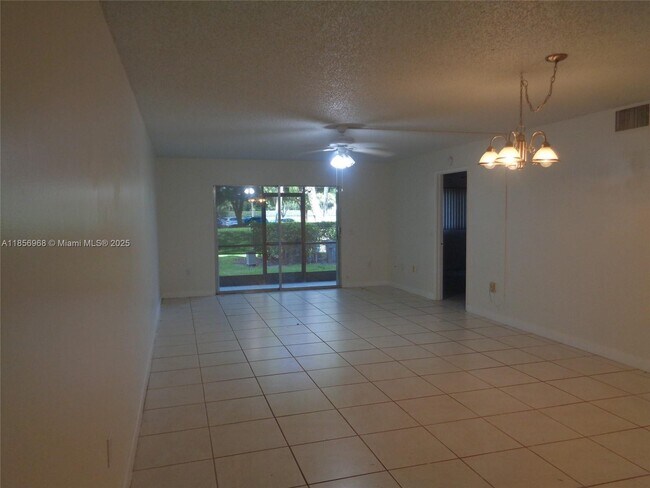 Building Photo - 901 SW 138th Ave