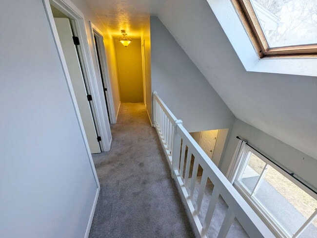 Building Photo - Stunning 2BR Townhome with Private Deck