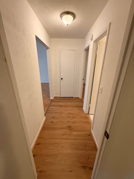 hallway - 810 Bellevue Rd