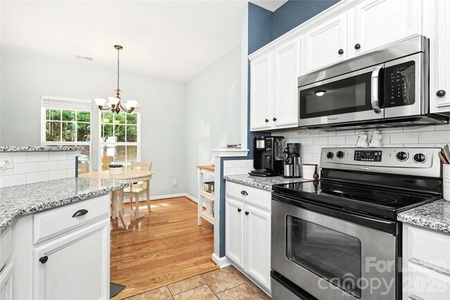 Building Photo - 9446 Cadman Ct