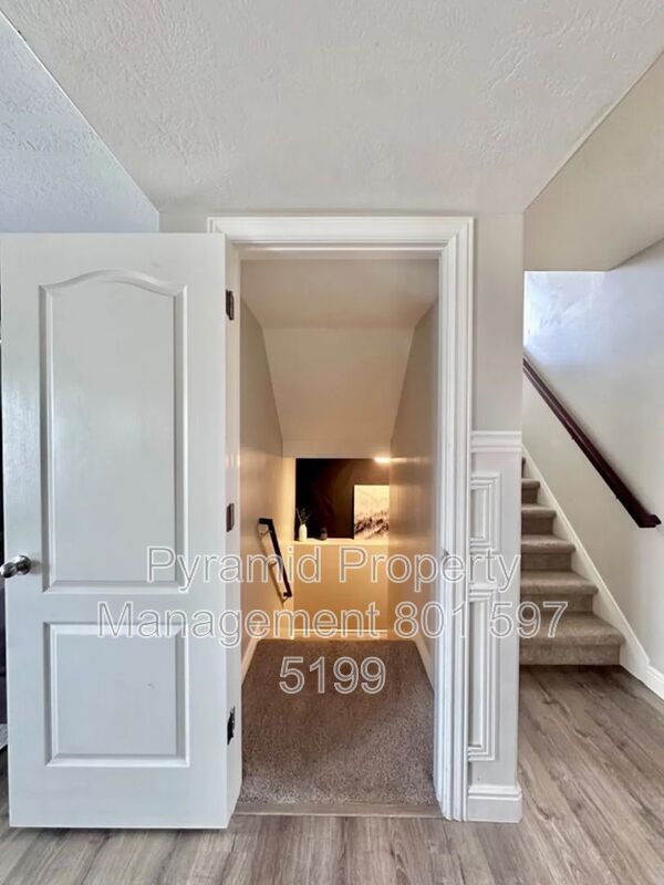 Building Photo - 2113 Hawthorne St