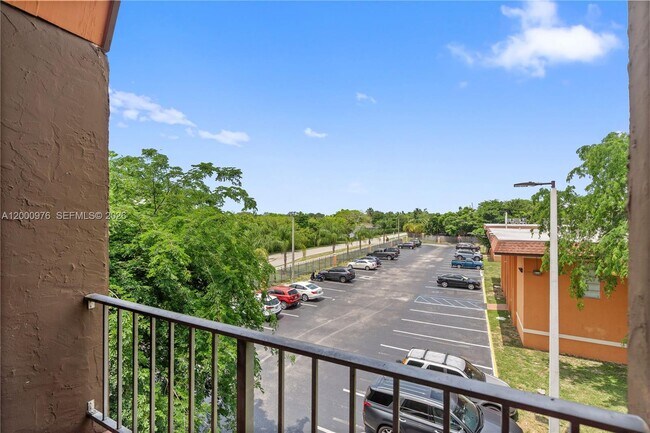 Building Photo - 9441 SW 76th St