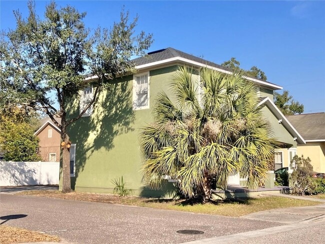 Building Photo - 318 E Patterson St