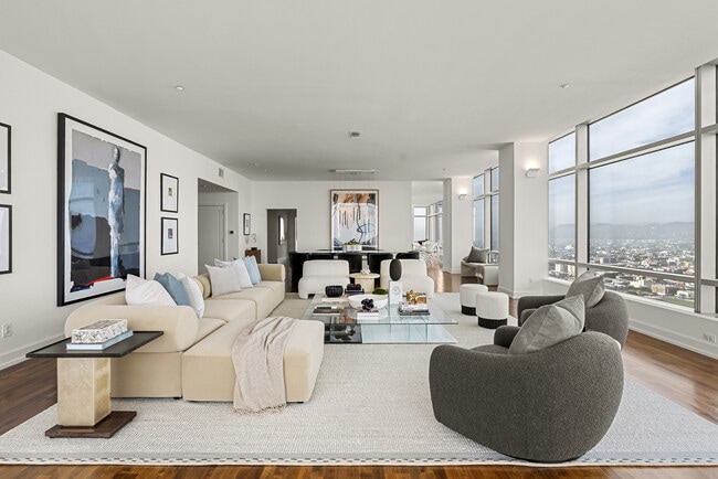 Building Photo - 900 W Olympic Blvd