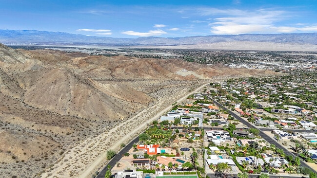 Building Photo - 39124 Channel Dr