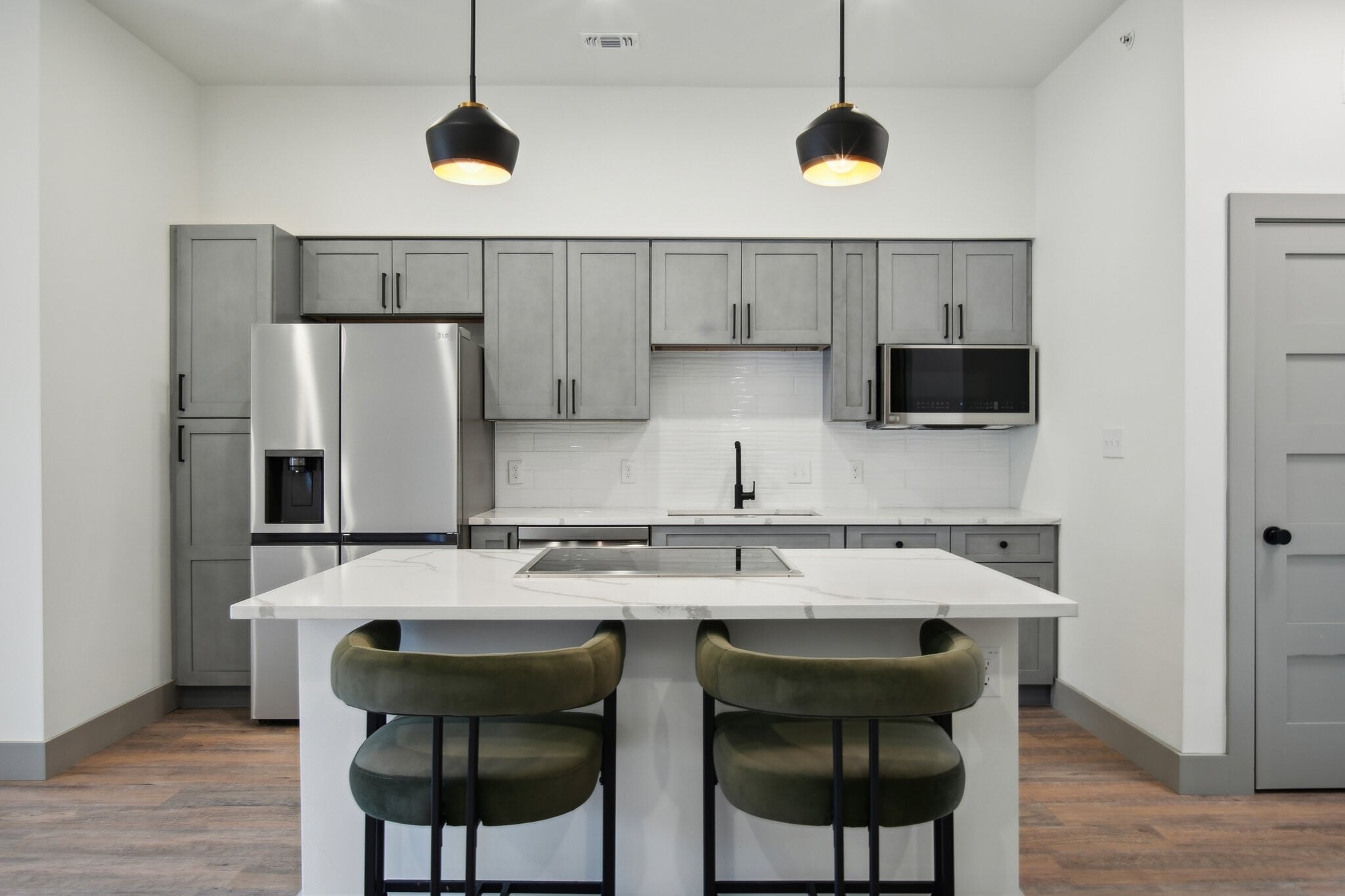Building Photo - 2450 Wickersham Ln