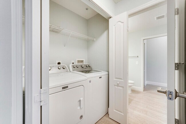 Building Photo - 11041 Legacy Blvd