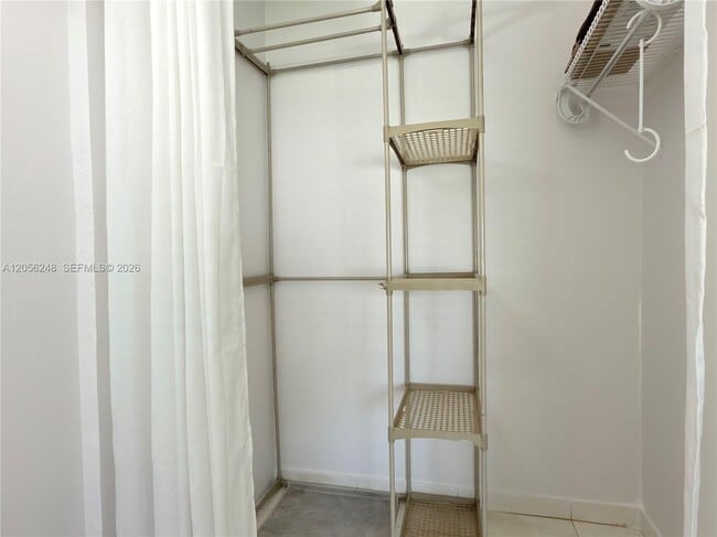 Building Photo - 9160 SW 73rd St