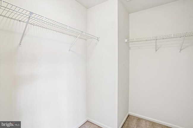 Building Photo - 45482 Pine Trail Terrace