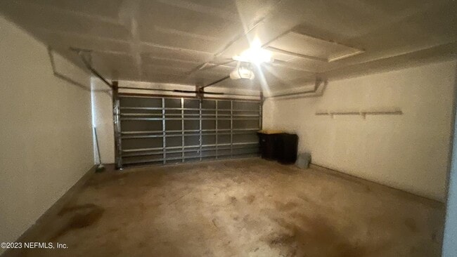 Building Photo - 2387 Brian Lakes Dr E