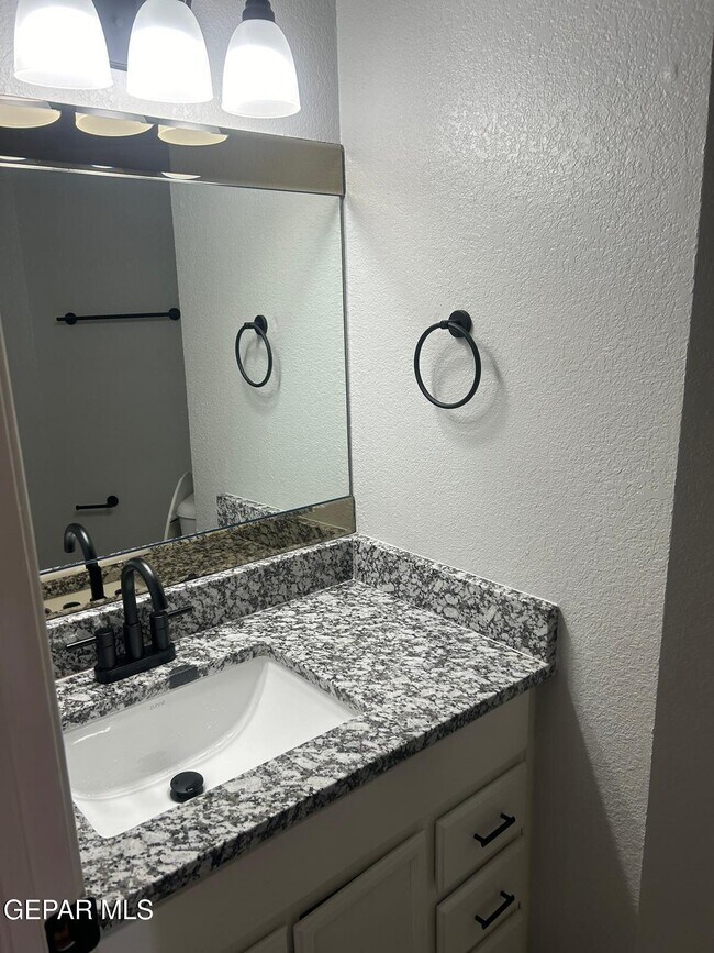 Building Photo - 7401 Le Conte Dr