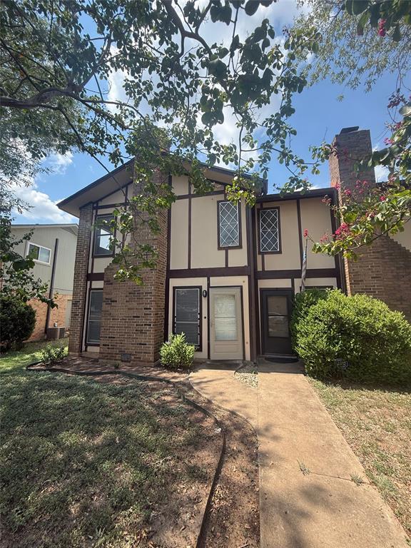 Building Photo - 6016 Westcreek Dr