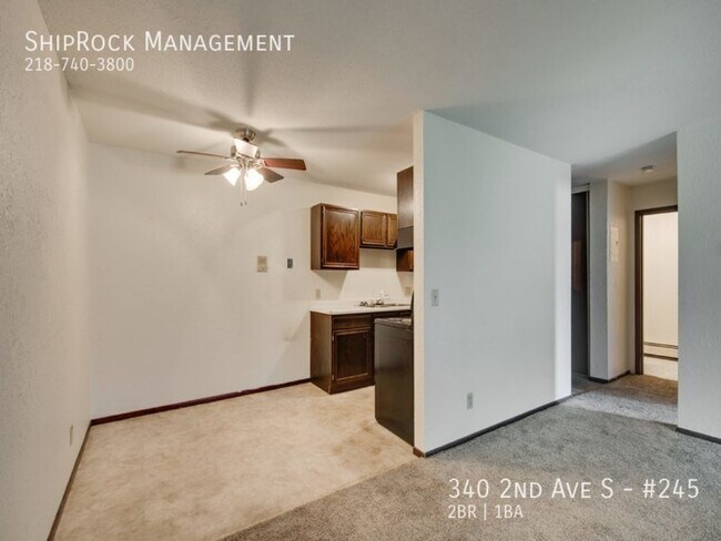 Building Photo - 340 2nd Ave S