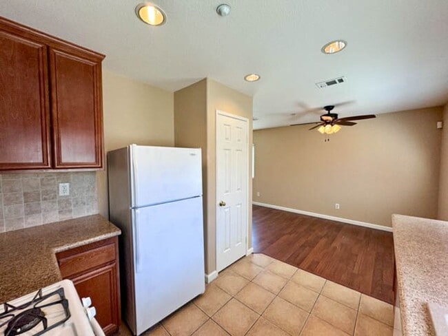 Building Photo - Move-in special! Move in by 12/25 and receive $300 off the first month’s rent! 2 bedroom Condo av...