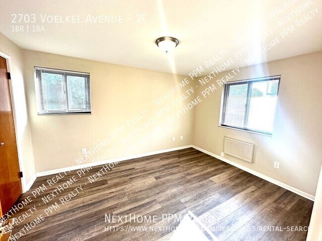 Building Photo - 2703 Voelkel Ave