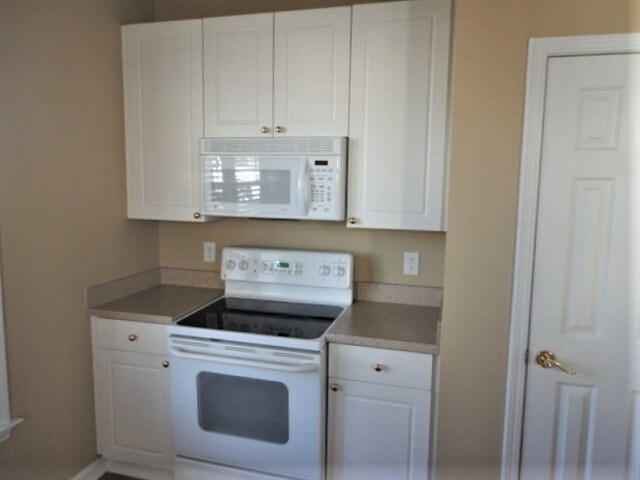 Building Photo - 276 Stansbury Ln