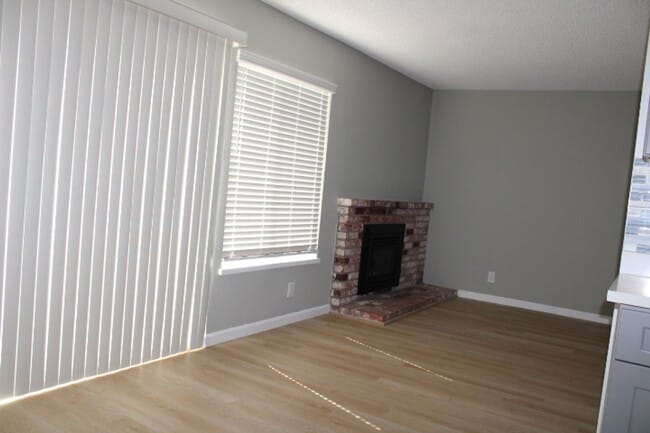 Building Photo - 1562 Partridge Dr