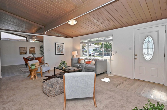 Building Photo - 4 Bed Castro Valley Home For Rent