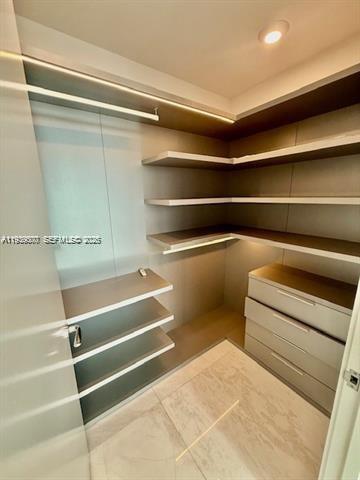 Building Photo - 16901 Collins Ave