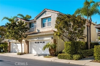 Building Photo - 18621 Park Meadow Ln