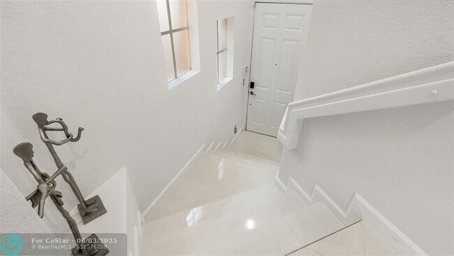 Building Photo - 7989 NW 128th Ln
