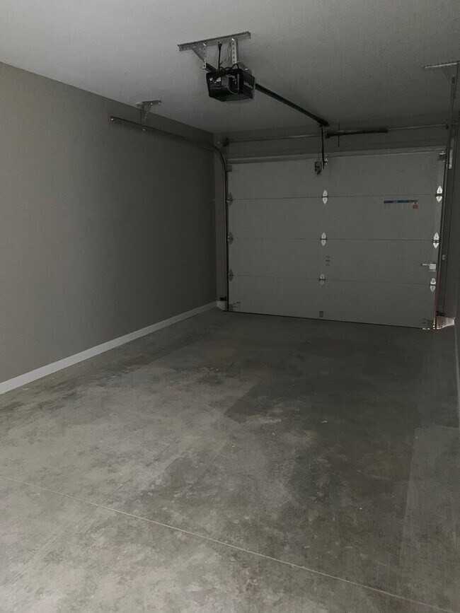 Interior Photo - Tyrone Properties