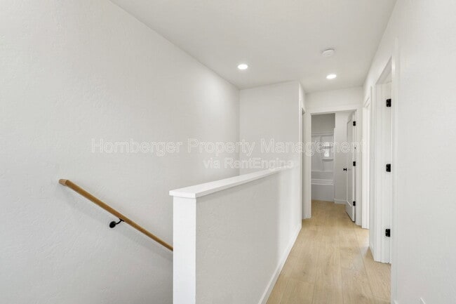 Building Photo - 1503 E Marietta Ave