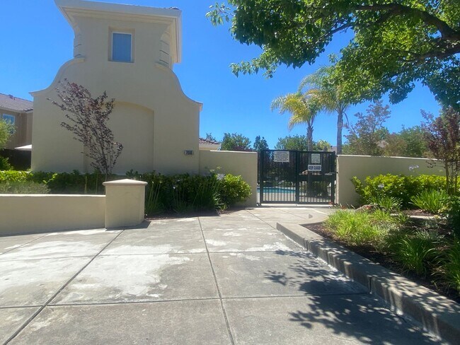 Building Photo - Shapell Cedar Bridge San Ramon 3 Br., 2.5 ...