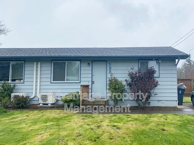 Primary Photo - 588 NW Oak Ave