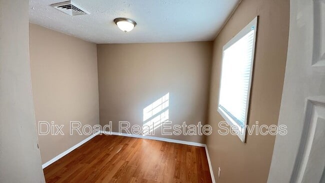 Building Photo - 3107 Judy Dr