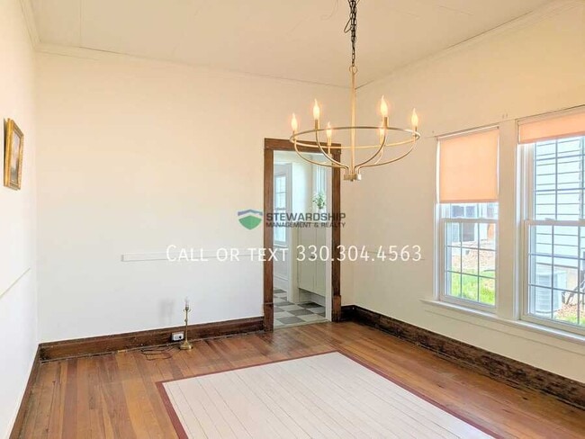 Building Photo - 724 Beall Ave