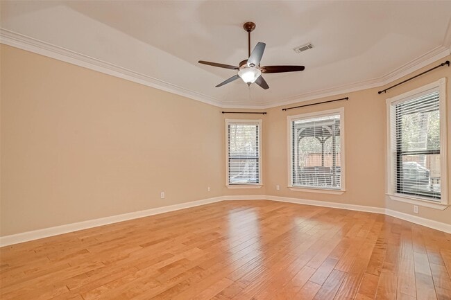 Building Photo - 11 Gabled Pines Pl