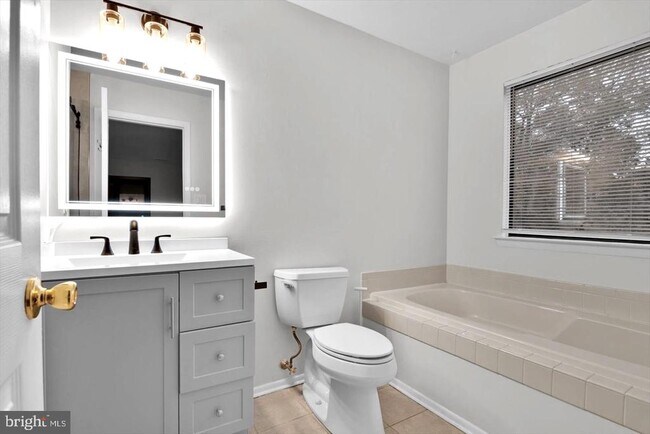 Building Photo - 1966 The Woods II