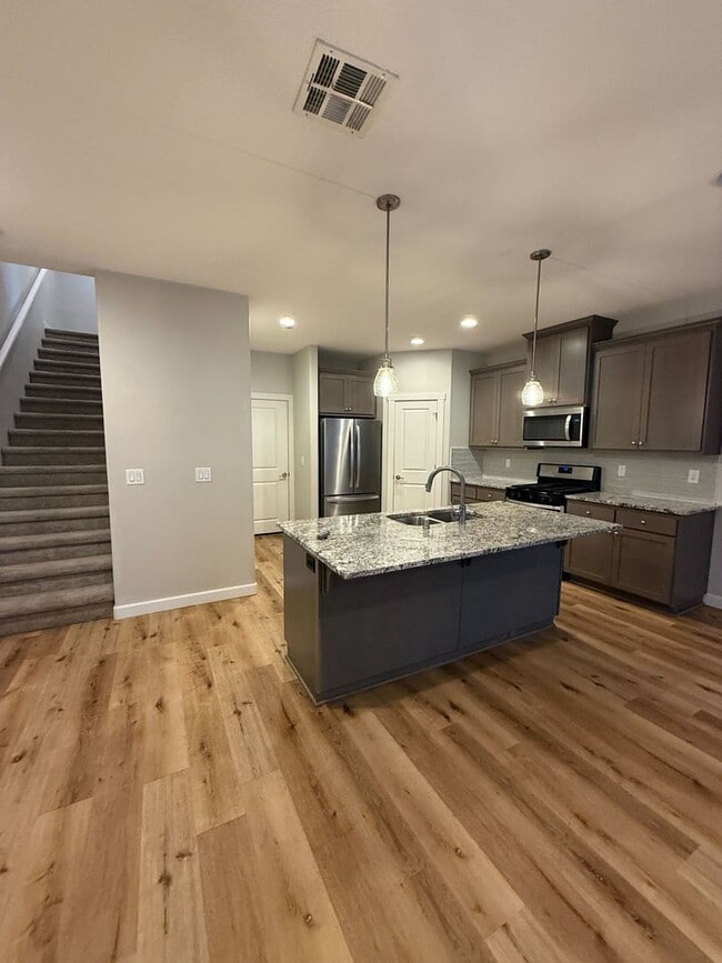 Building Photo - COMING SOON! Beautiful 3Bd/2.5Ba Salmon Creek Home!