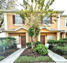 Building Photo - 918 Chelsea Dr