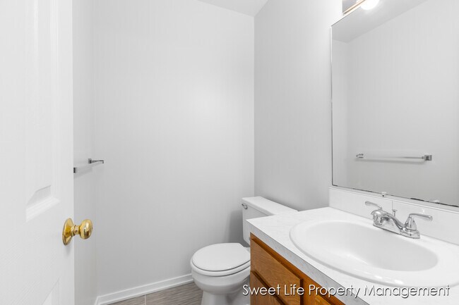 Building Photo - 917 Cedar Run Ct NW