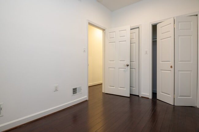 Building Photo - 1614 15th St NW