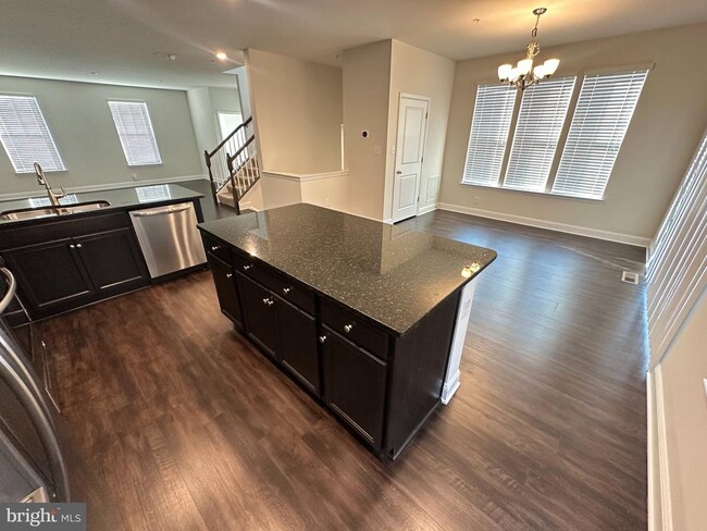 Building Photo - 15114 Hogshead Way