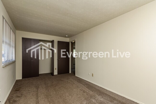 Building Photo - 8197 Mount Washington Dr