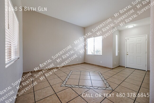 Building Photo - 2648 S 84th Gln